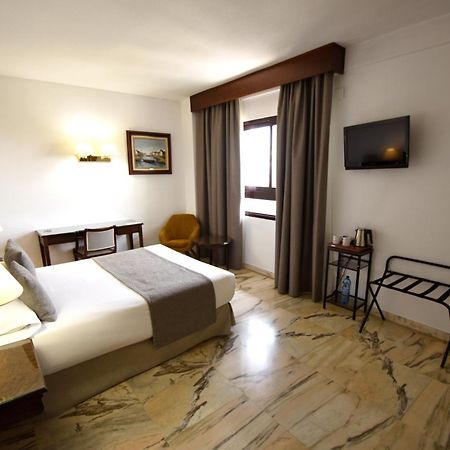 Hotel Turia Valenza Esterno foto