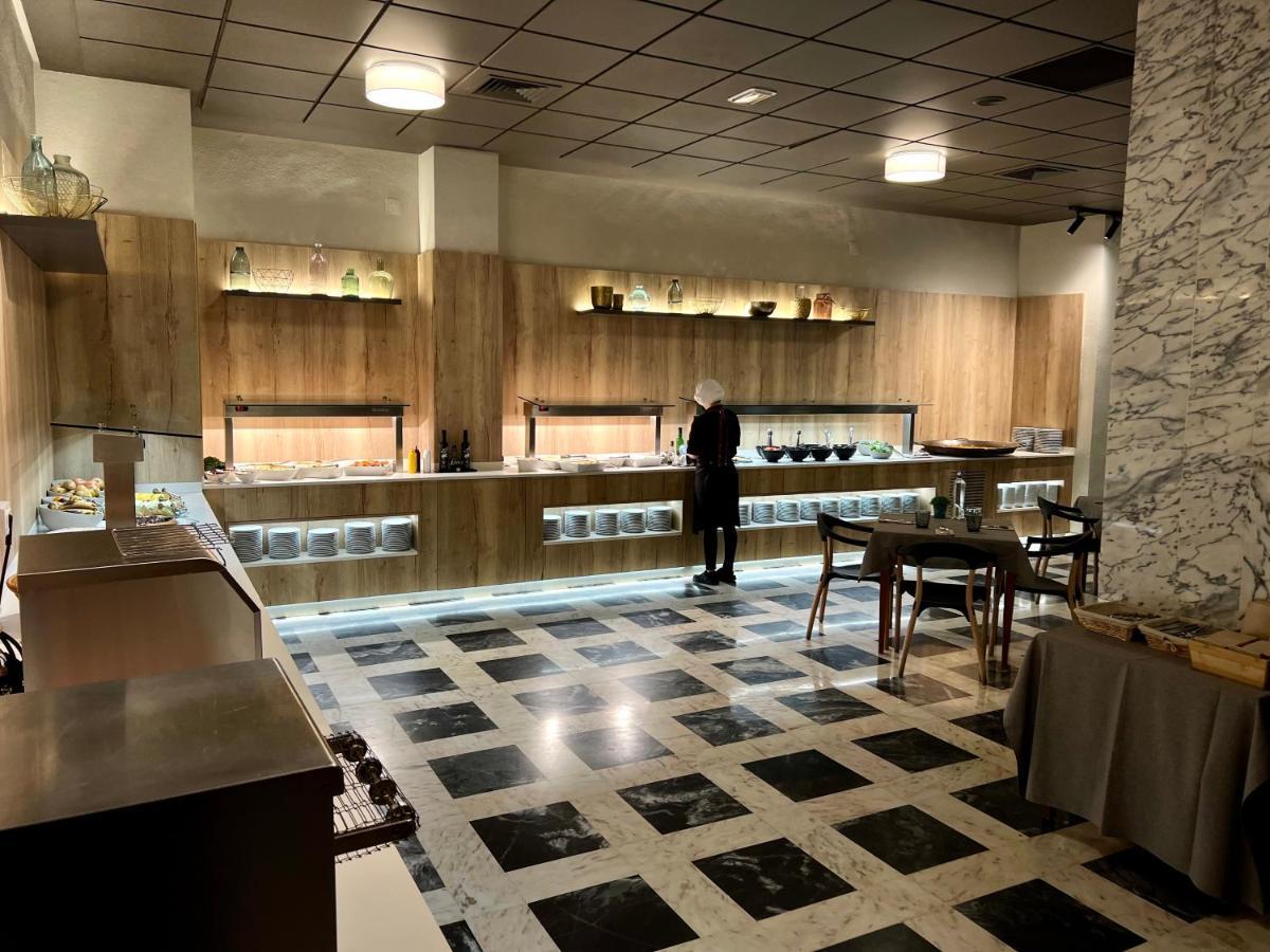 Hotel Turia Valenza Esterno foto