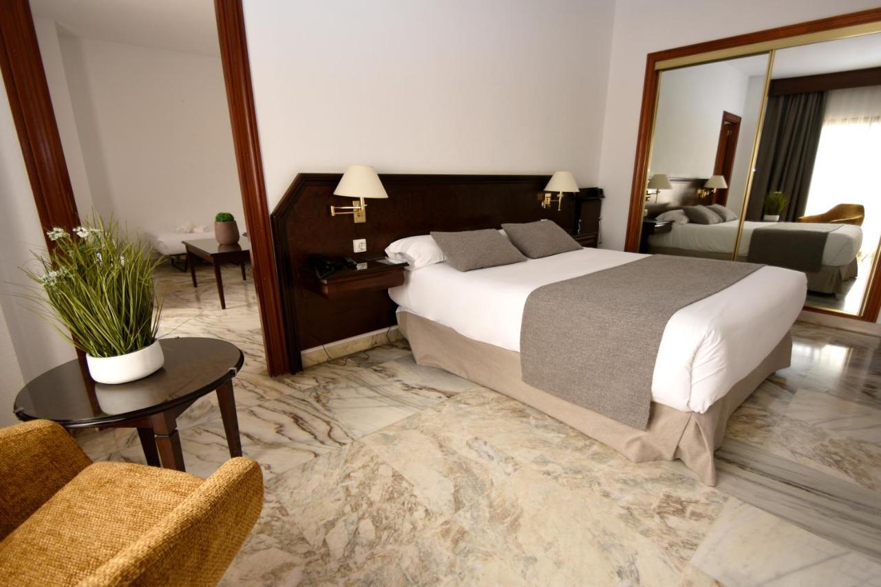 Hotel Turia Valenza Esterno foto