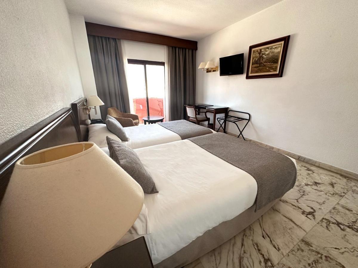 Hotel Turia Valenza Esterno foto