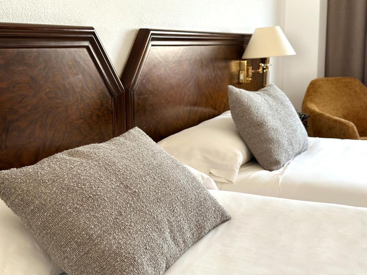 Hotel Turia Valenza Esterno foto