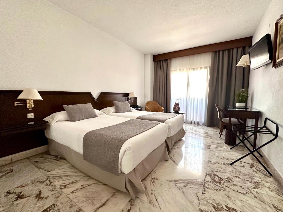 Hotel Turia Valenza Esterno foto