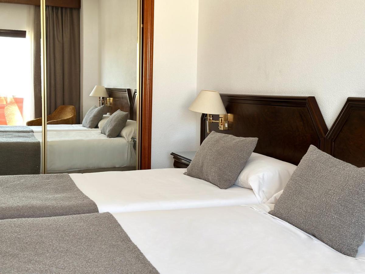 Hotel Turia Valenza Esterno foto
