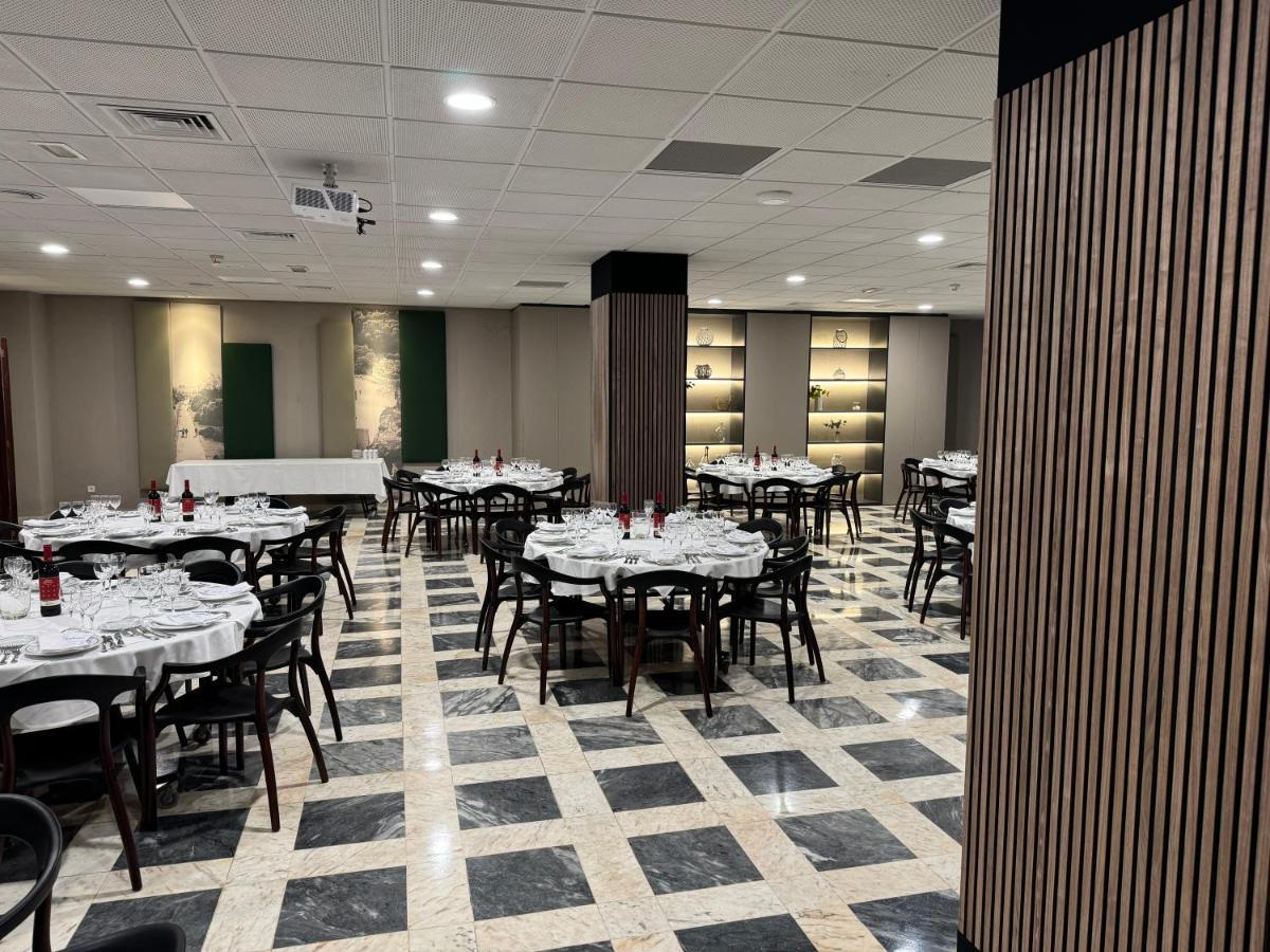 Hotel Turia Valenza Esterno foto